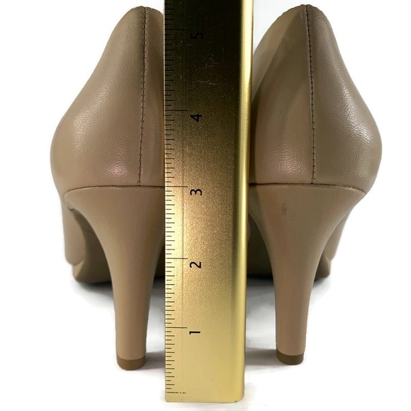 Naturalizer Michelle Pumps - Picture 7 of 9